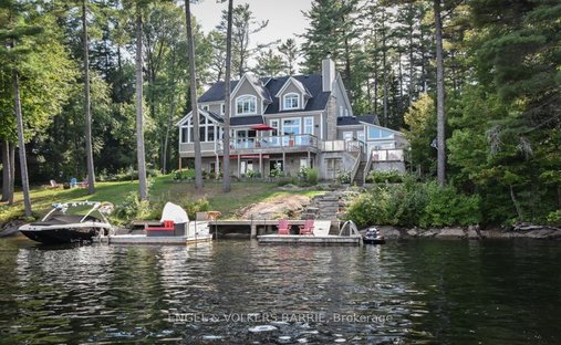 House in Peterson Corner, Ontario, Canada 1