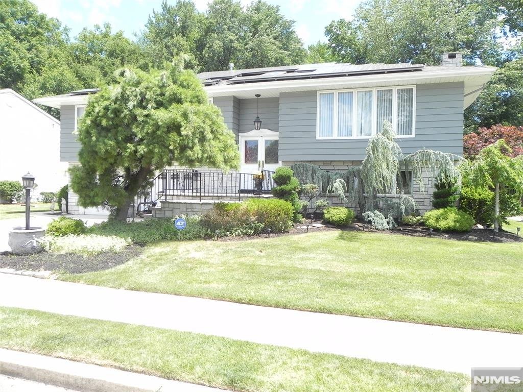 House in Little Ferry, New Jersey, United States 2 - 18239262