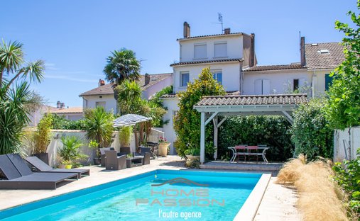 House in Le Fief-La Garenne, Royan, France 1