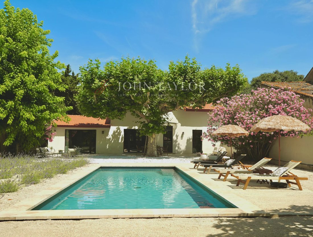 House in Saint-Rémy-de-Provence, Provence-Alpes-Côte d'Azur, France 1 - 16183454