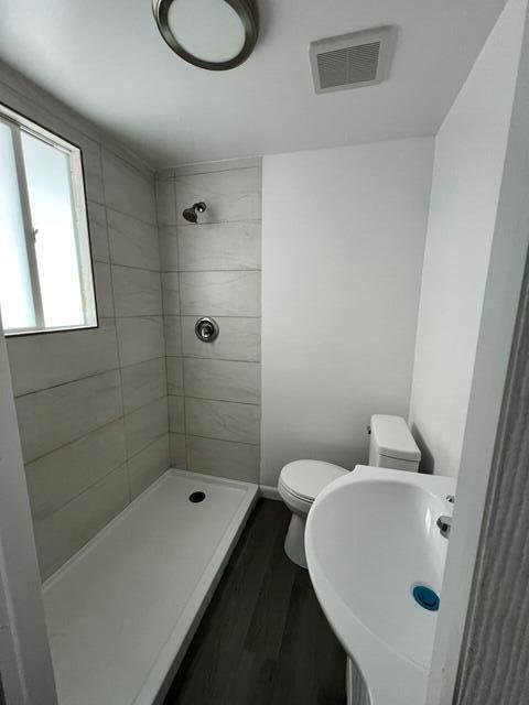 West Palm Beach, Florida, United States 5 - 18241589