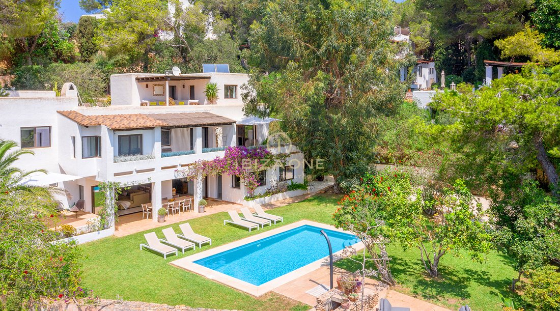 Villa in Can Furnet, Santa Eularia des Riu, Balearic Islands 2 - 17532196