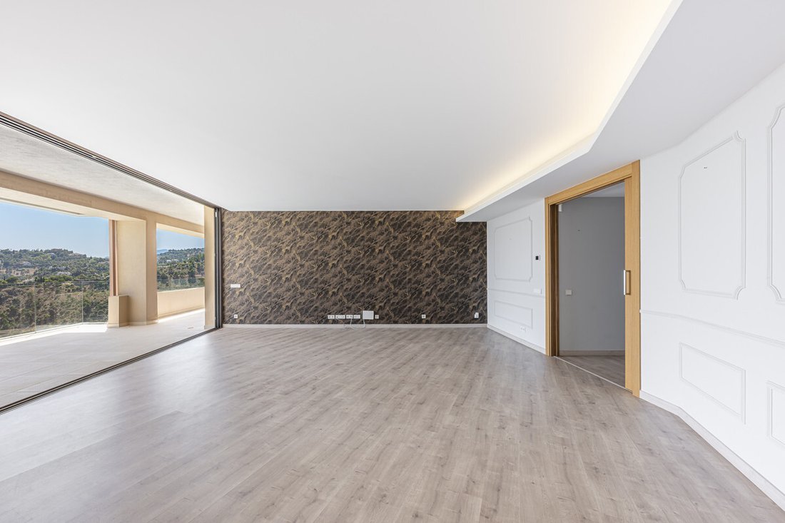Apartment in Benahavis, Andalusia, Spain 2 - 18238455