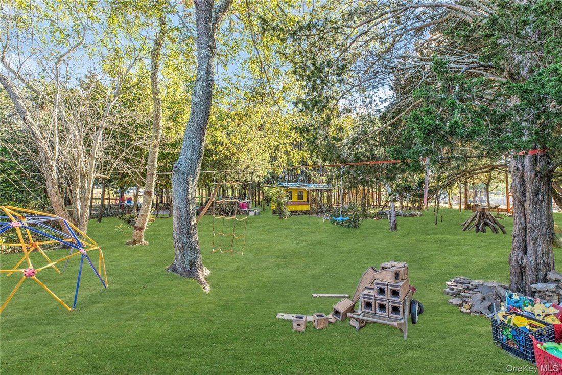 House in Southold, New York, United States 4 - 18240821