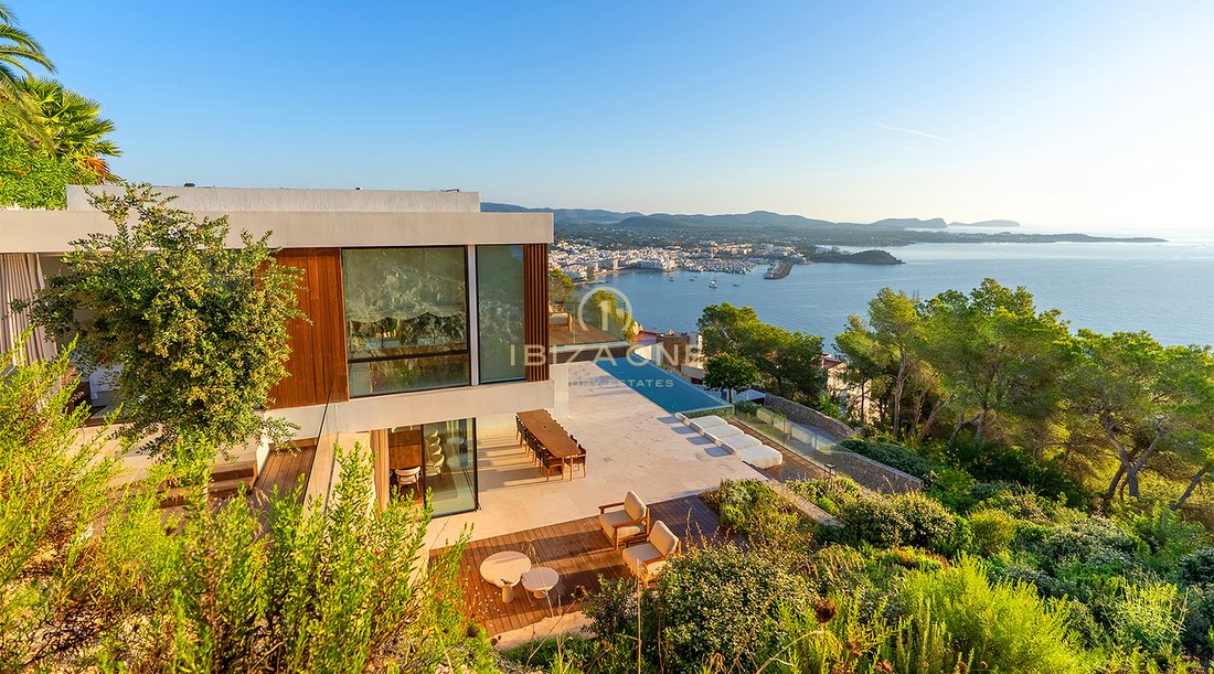 Villa in Ibiza Town, Balearic Islands, Spain 1 - 17532109