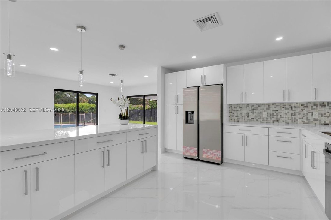 House in Plantation, Florida, United States 5 - 18235679