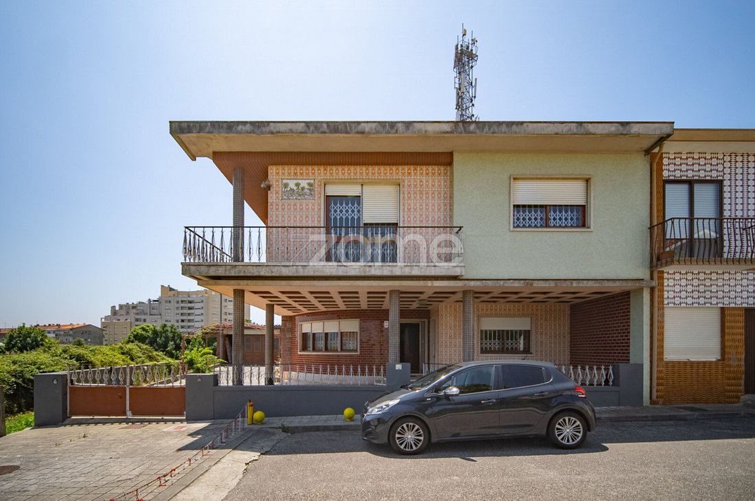 House in Fanzeres e Sao Pedro da Cova, Porto District, Portugal 1 - 18246306