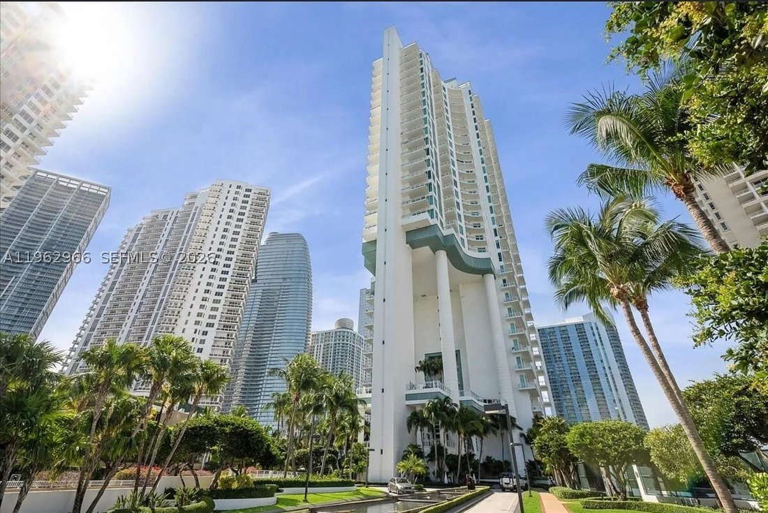 Condo in Miami, Florida, United States 4 - 17218198