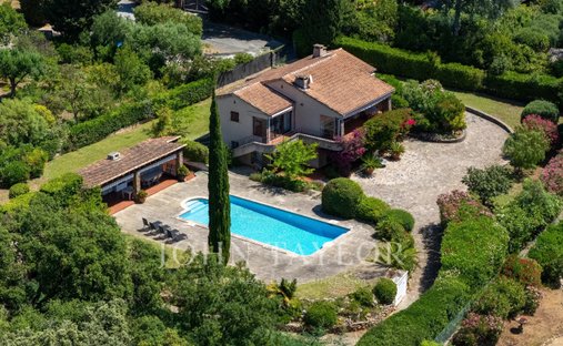 Domaine à La Croix-Valmer, Provence-Alpes-Côte d'Azur, France 1