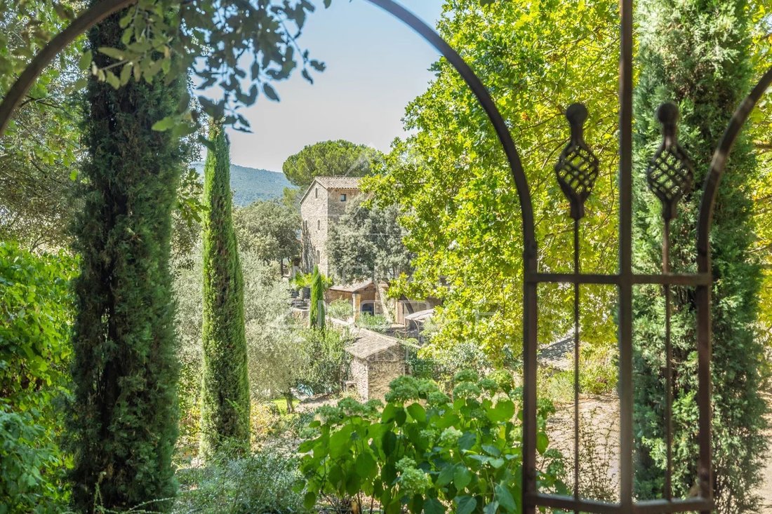 Finca en Ménerbes, Provenza-Alpes-Costa Azul, Francia 3 - 16103852