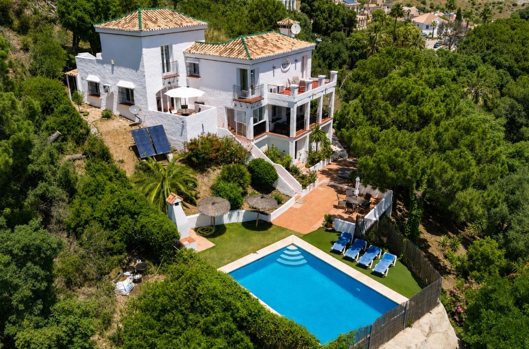 Villa in Estepona, Andalusia, Spain 1 - 18236899