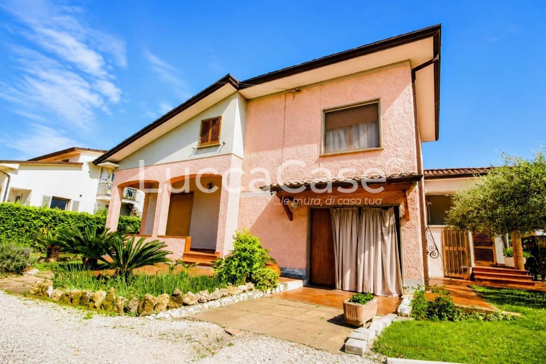 House in Camaiore, Tuscany, Italy 5 - 18236227