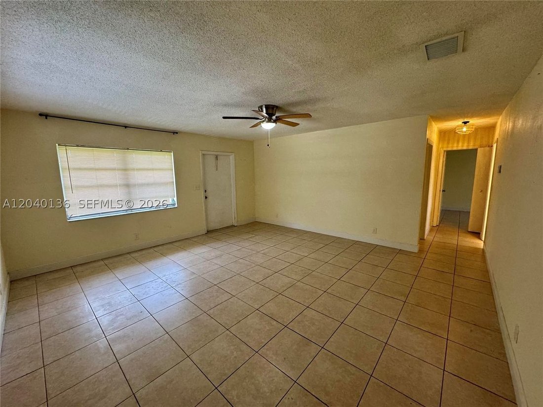 Fort Lauderdale, Florida, United States 5 - 18236738