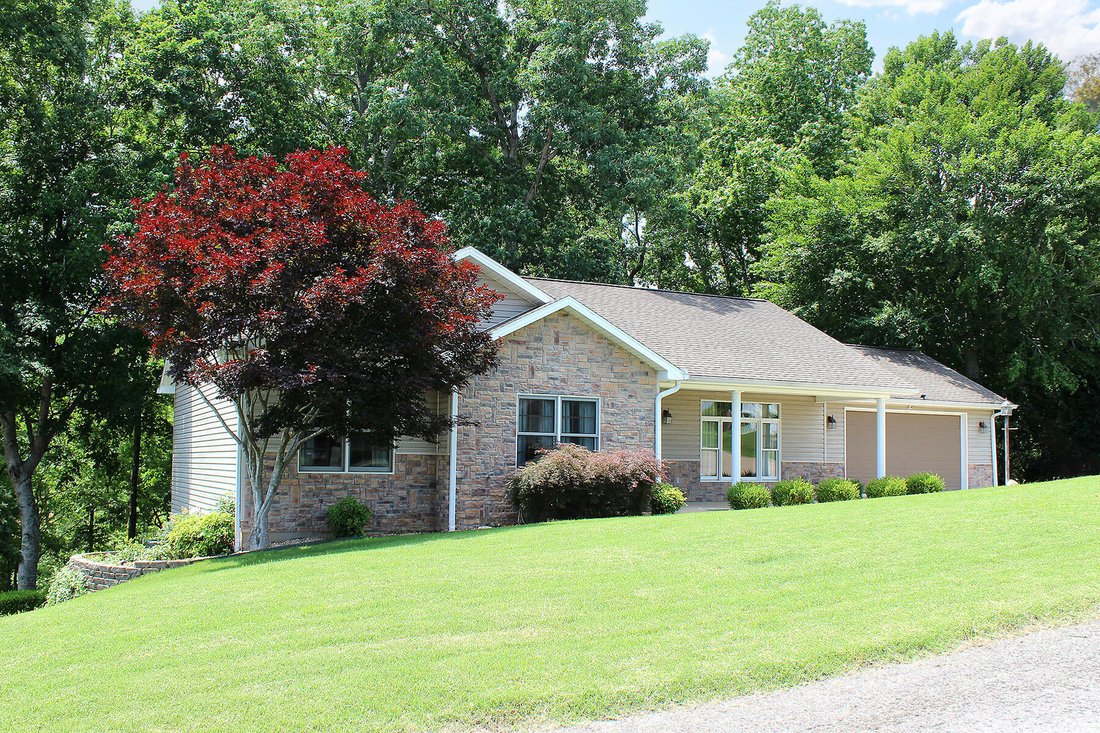 House in Cadiz, Kentucky, United States 3 - 18241522
