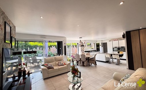 Villa in Paul Bert-Jules Guesde, Lys-lez-Lannoy, France 1