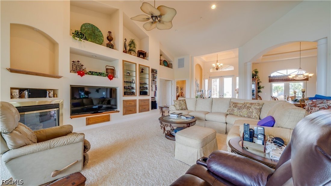House in Fort Myers, Florida, United States 5 - 18246351