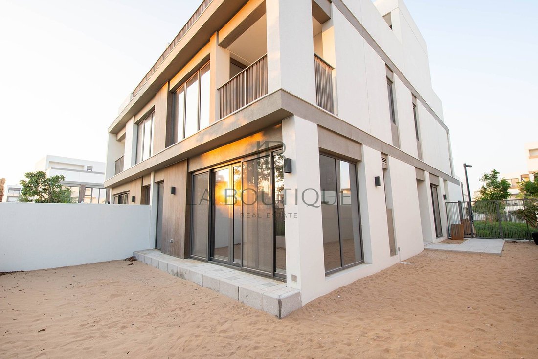Villa in Tilal Al Ghaf, Dubai, United Arab Emirates 1 - 18237285