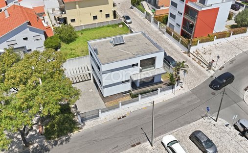 House in Sao Domingos de Rana, Lisbon, Portugal 1