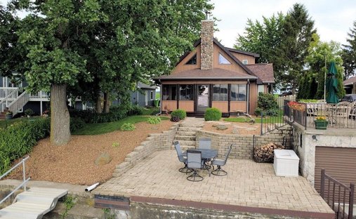 House in Fox Lake, Wisconsin, United States 1