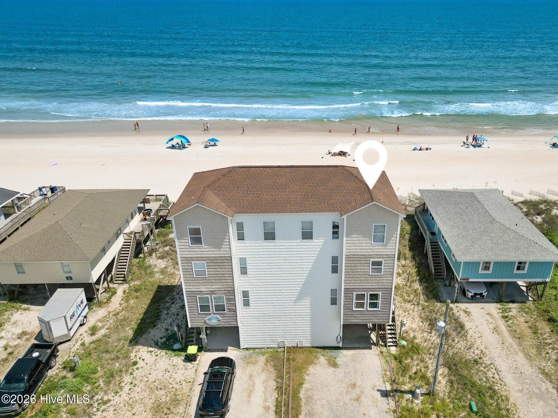 Townhouse in North Topsail Beach, North Carolina, United States 1 - 18244775
