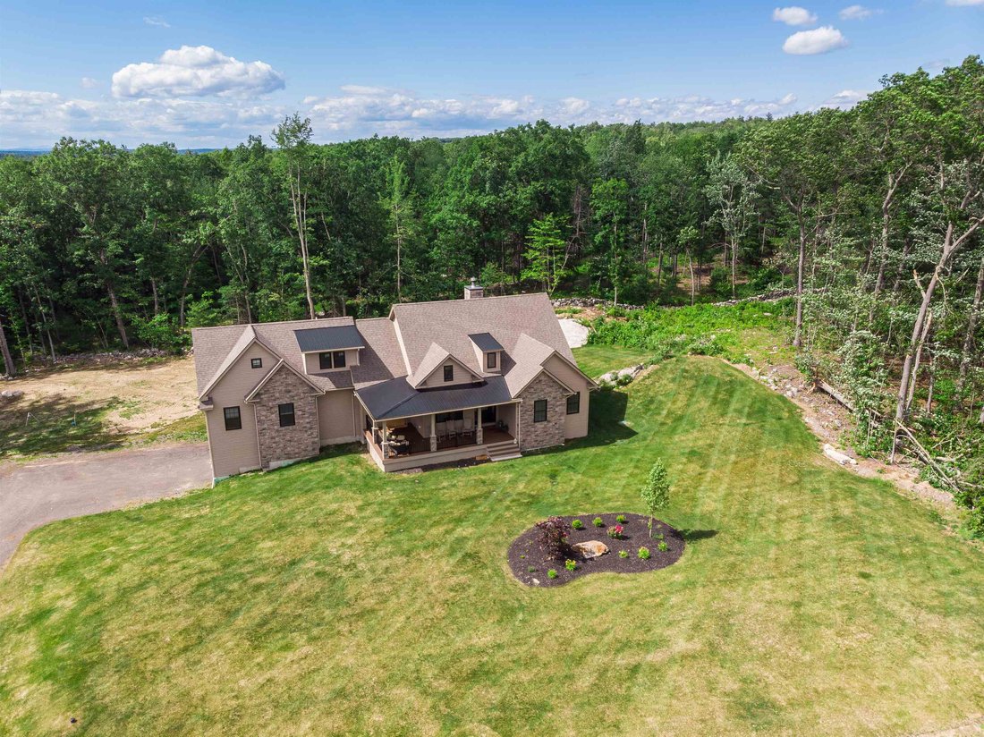 House in Derry, New Hampshire, United States 4 - 18242543
