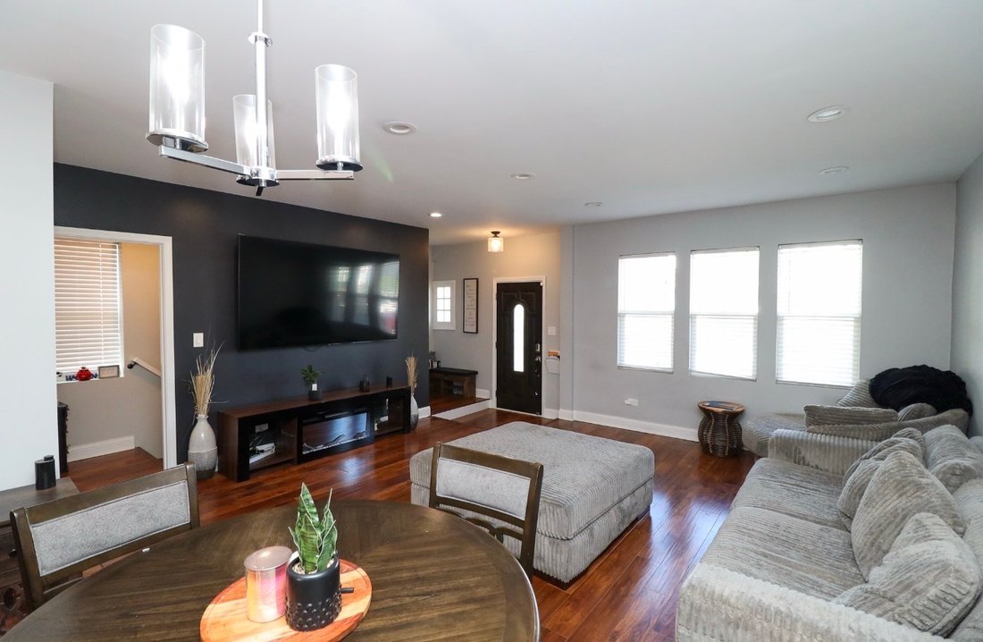 House in Chicago, Illinois, United States 5 - 18244481