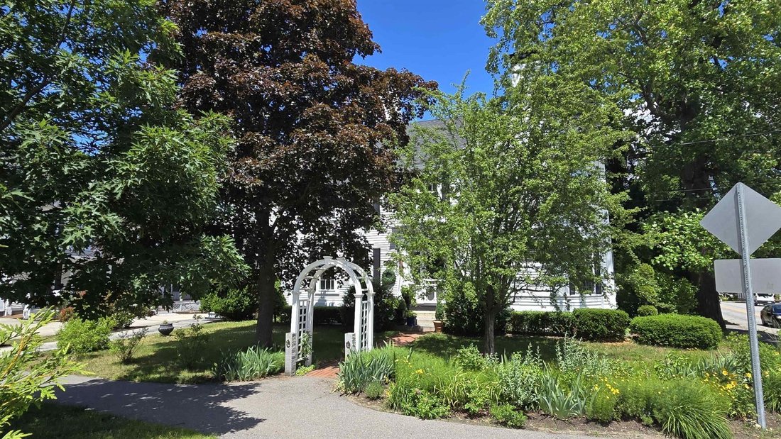 House in Concord, New Hampshire, United States 2 - 18235628