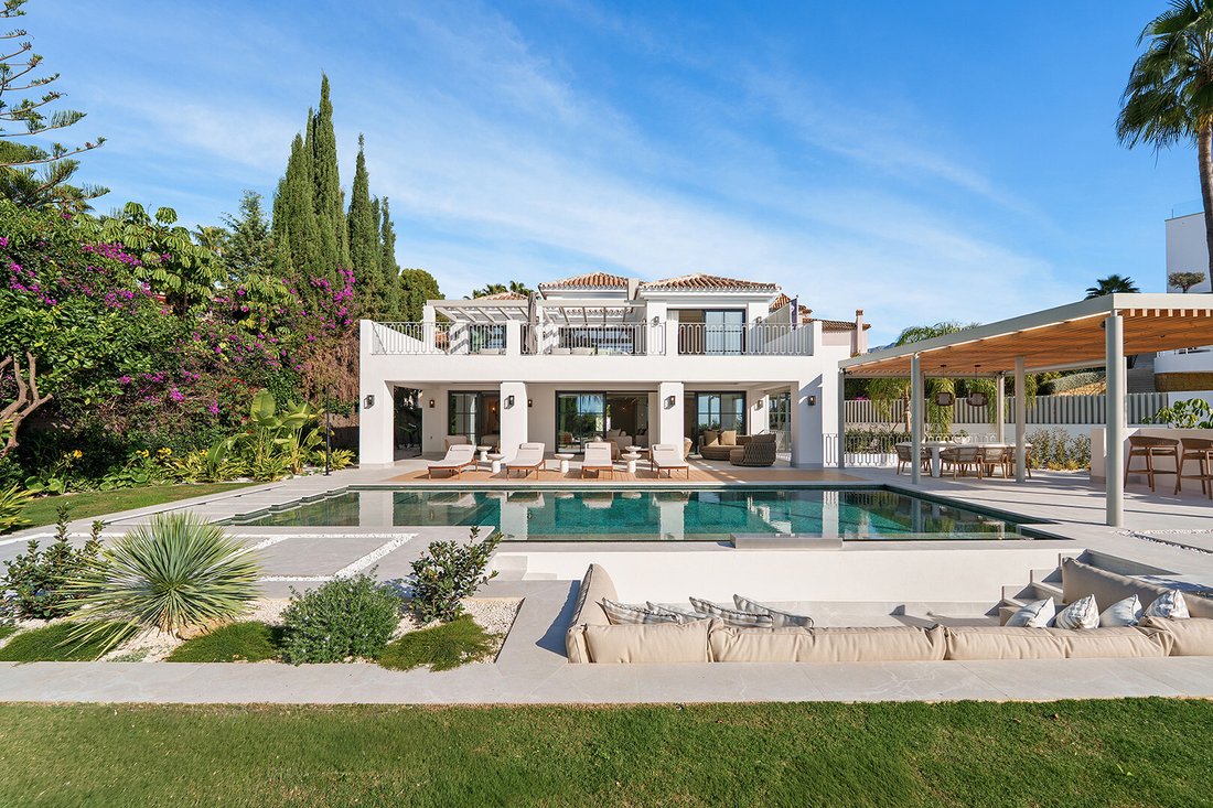 Villa in Nueva Andalucia, Marbella, Spain 1 - 18237186