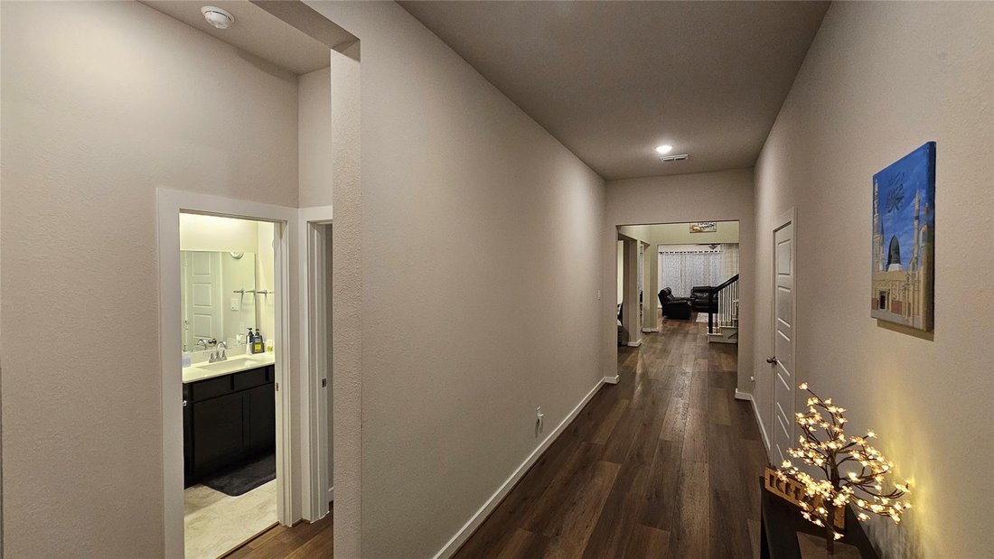 House in Cypress, Texas, United States 5 - 18244350