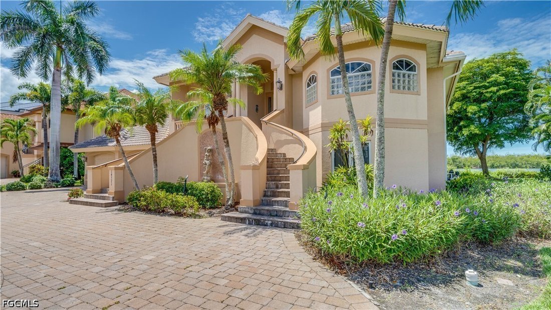 House in Fort Myers, Florida, United States 3 - 18246351