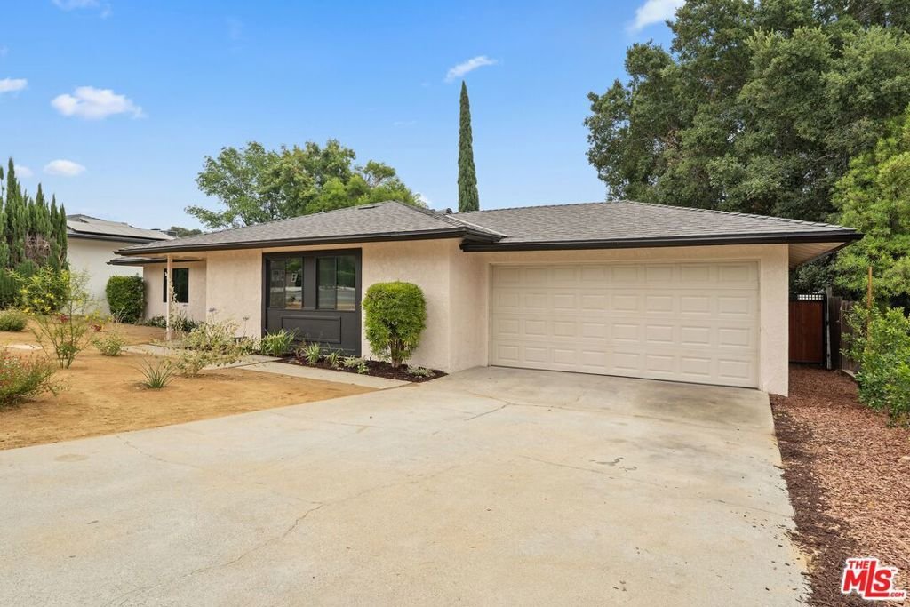 House in Altadena, California, United States 4 - 18245012