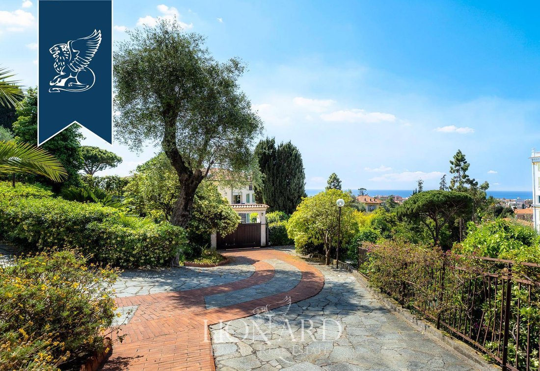 Villa in Bordighera, Liguria, Italy 4 - 18246051