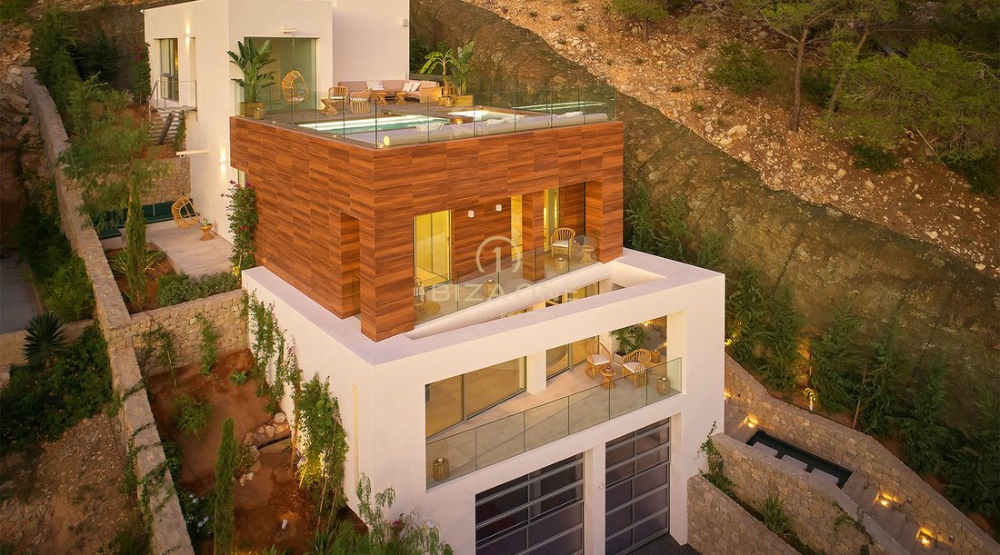 Villa in Cala Llonga, Ibiza, Santa Eularia des Riu, Balearic Islands 1 - 17530924