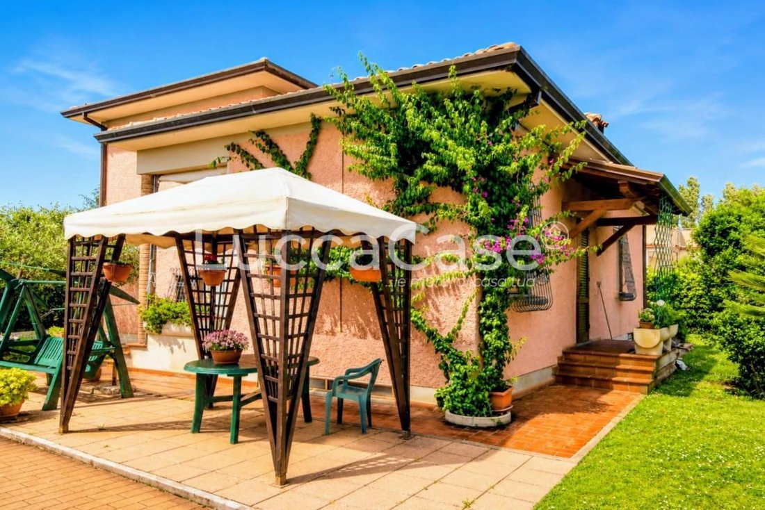 House in Camaiore, Tuscany, Italy 4 - 18236227