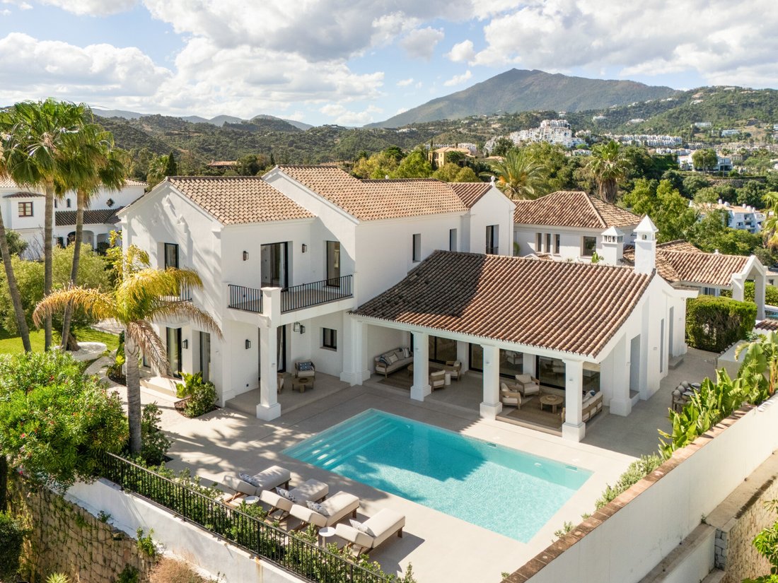 Villa in Benahavis, Andalusia, Spain 1 - 18237075