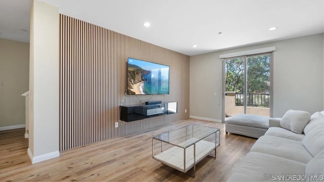 Condo in San Diego, California, United States 1 - 18245066