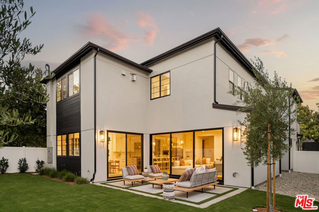 House in Los Angeles, California, United States 2 - 18244975