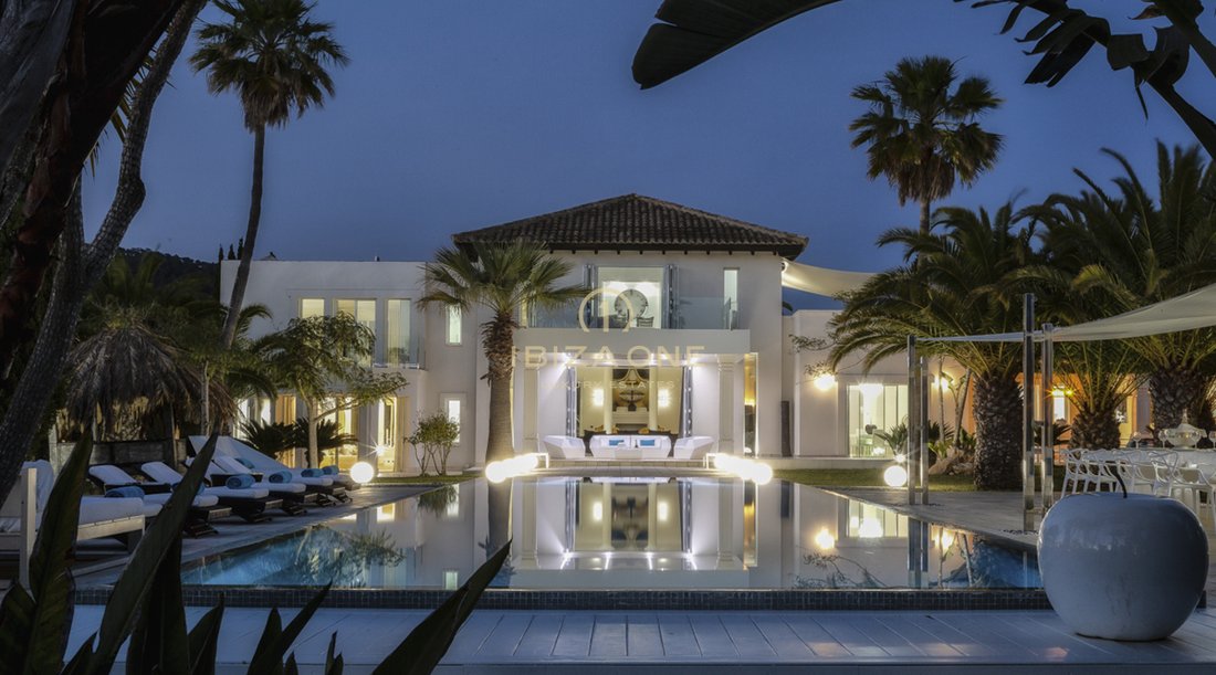 Villa in Cala Jondal, Sant Josep de sa Talaia, Spain 1 - 17532150