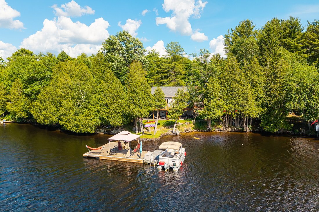 House in Parry Sound, Ontario, Canada 1 - 18245315