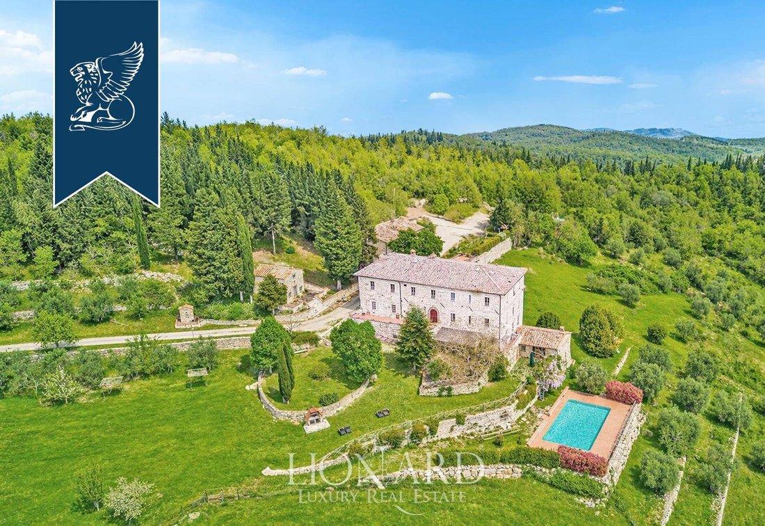 Villa in Castellina in Chianti, Tuscany, Italy 1 - 18245920