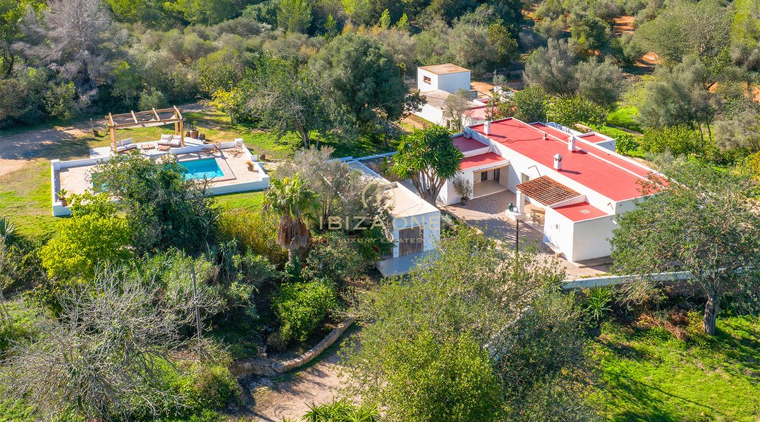 Finca in Santa Eularia des Riu, Balearic Islands, Spain 1 - 18242072