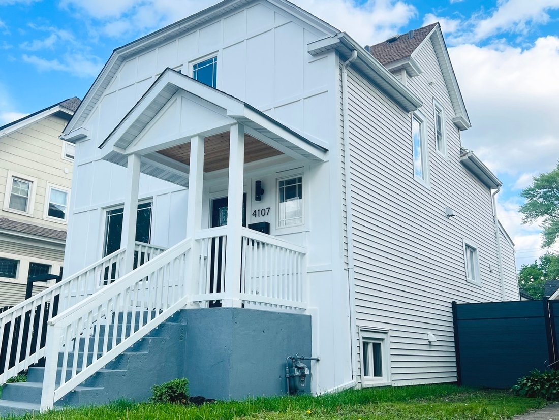House in Chicago, Illinois, United States 1 - 18244483
