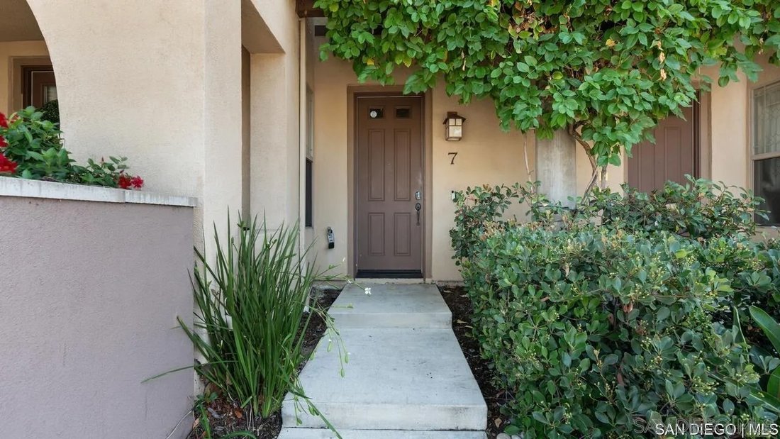 Condo in San Diego, California, United States 2 - 18245066