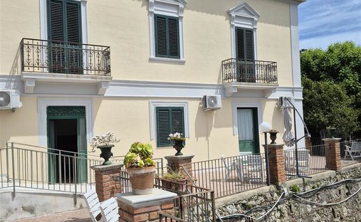 House in Annunziata-Giostra-Paradiso, Messina, Sicily 1