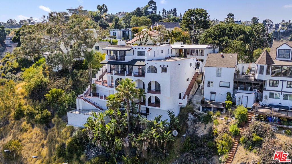 House in Los Angeles, California, United States 4 - 18245020