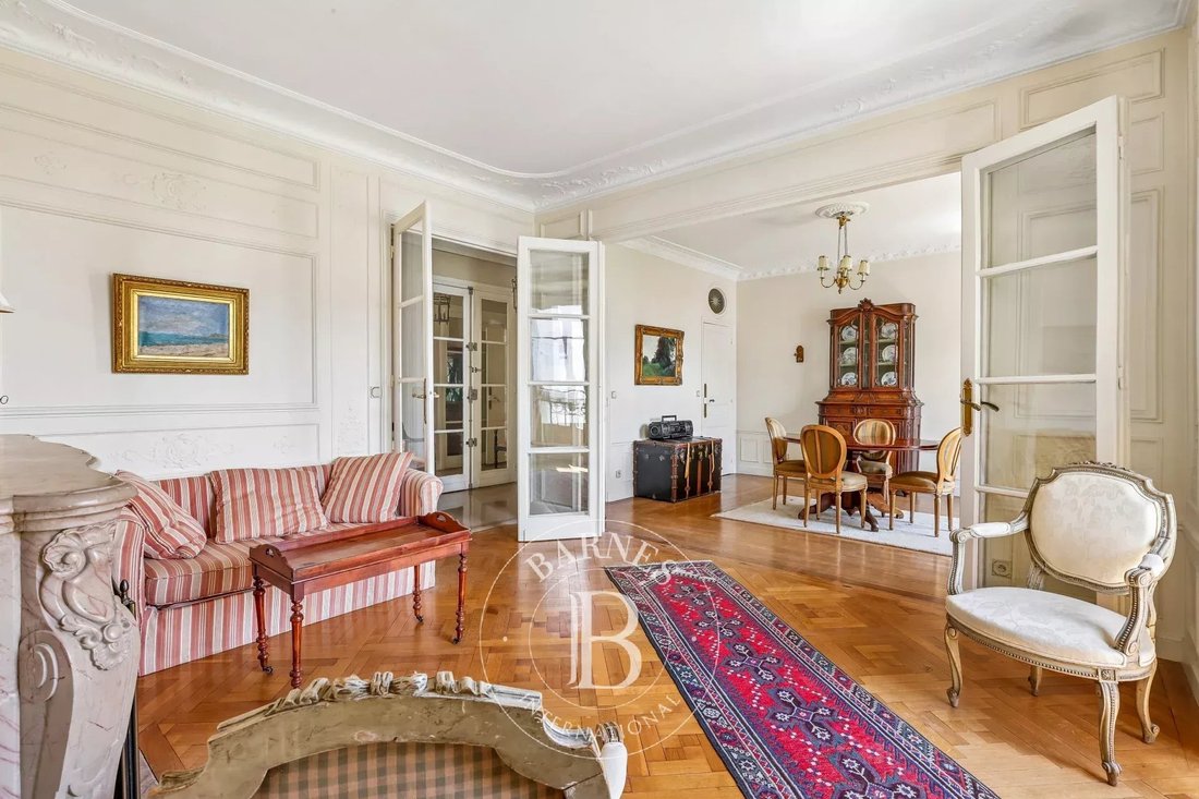 Apartment in Muette Sud, Paris 16e Arrondissement, Paris 4 - 18239080