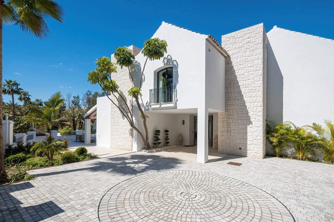 Villa in Puerto Banus, Marbella, Spain 2 - 18236300