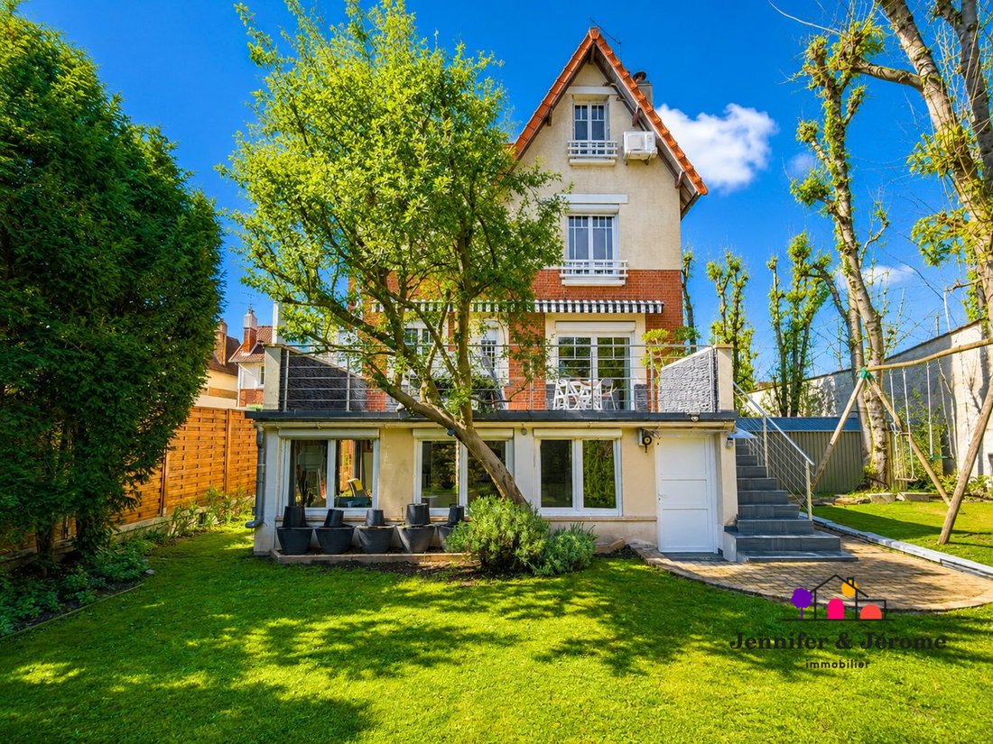 House in Centre Ville-Commerce, Enghien-les-Bains, France 1 - 18247088