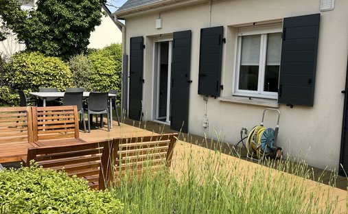 House in Kerguelen-Quehello Congard-Maison Rou, Larmor-Plage, France 1