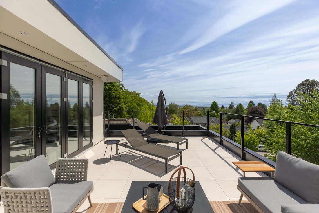 House in Vancouver, British Columbia, Canada 2 - 18247414